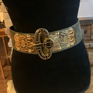 Vintage Escada green suede belt